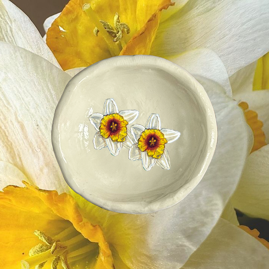 Daffodils Dish